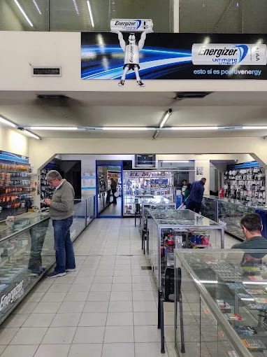 Salón de ventas con atención al público